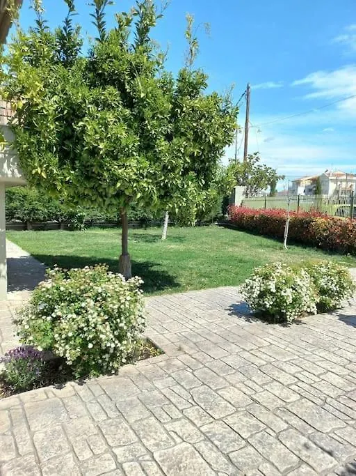 Gaia Cottage With Garden Epanomí Grécia
