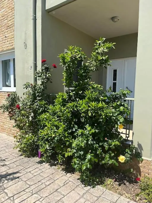 Gaia Cottage With Garden Epanomi 0*,  Grekland